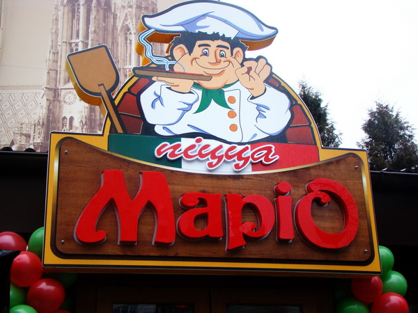 2011-12-13mario_03